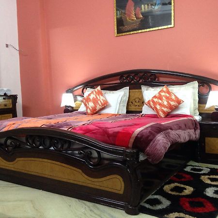 Parkash Bed And Breakfast นิวเดลี ภายนอก รูปภาพ