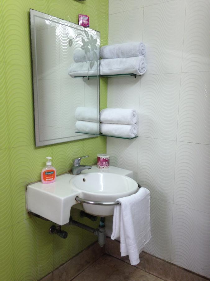 Parkash Bed And Breakfast นิวเดลี ภายนอก รูปภาพ