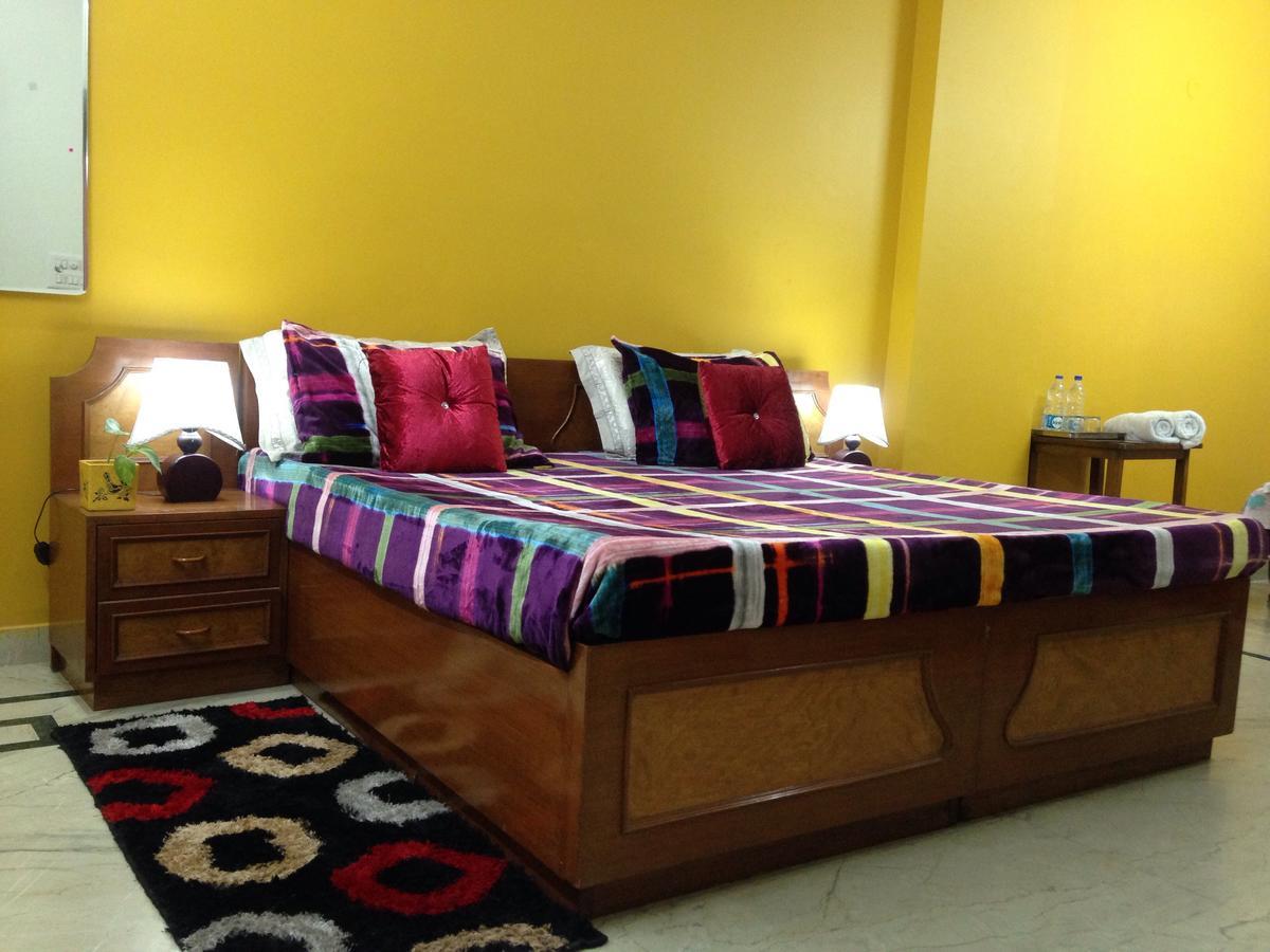 Parkash Bed And Breakfast นิวเดลี ภายนอก รูปภาพ